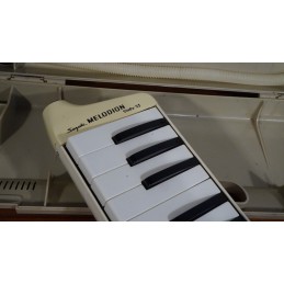 Mooie Suzuki Melodion Study 25